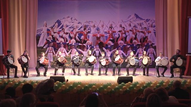 Танцевальная группа "Черкесия" 5 лет 2018 год. смотреть онлайн