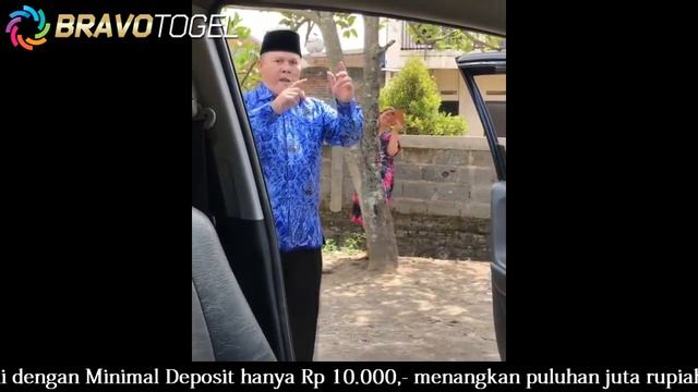 Viral Video 'Kiki Challenge' Pria Berbaju Batik Korpri смотреть онлайн