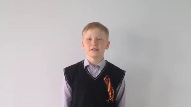 #СтранаЧитающая и #ЧитаемПроВойну. Дима Трофимов читает стихотворение А.Ахматовой "Мужество" смотреть онлайн