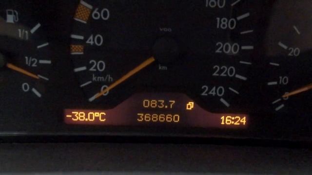Как убрать ошибки с экрана дисплея Mercedes W210 смотреть онлайн