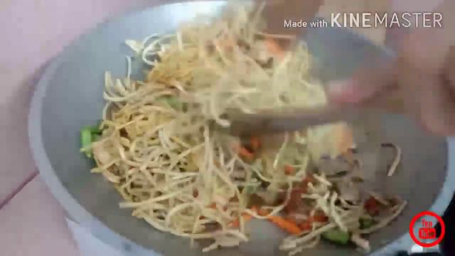 How to Cook Pancit Canton | Stir Fry Noodles | Pancit Canton Recipe Filipino Style смотреть онлайн