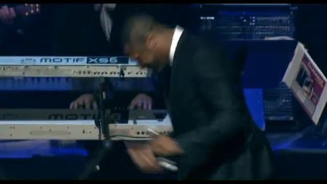 Chris Tucker sings (and cracks up) Bill Jolly. смотреть онлайн