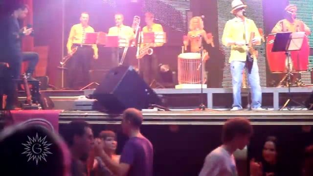 "El Cabaret Tropicano" и "Парни из нашего города" смотреть онлайн