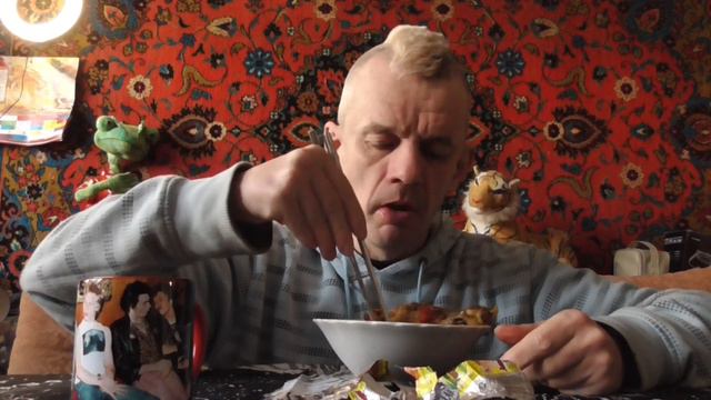 мукбанг макароны с куриной голенью и сок любимый гранатовый смотреть онлайн