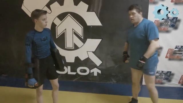 Боковой удар. ЖЕЛЕЗНЫЕ УРОКИ. Клуб «МОЛОТ» ? ММА смотреть онлайн