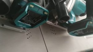 Makita DHS680Z vs  Makita DSS610Z сравнение бесщёточной  и щёточной пилы ЗВУК ВЫКРУЧИВАЙТЕ НА МАКС