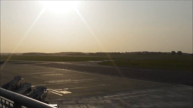 Plane Spotting at London Luton Airport - Busy Morning Rush | 07-09-17 смотреть онлайн