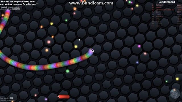Играем в Slither.io(Что же это за игра и с чем её едят)) смотреть онлайн