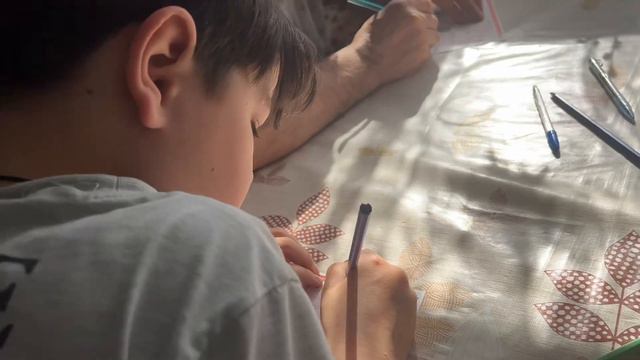 Думаете, выиграть в лотерею невозможно? Проверяем всей семьей результаты Русского лото