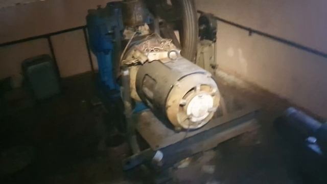 Лифтовой двигатель, требующий 2 автомата защиты? смотреть онлайн