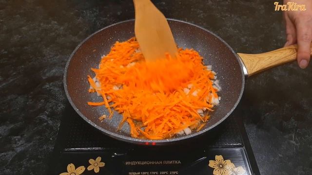 Нежные и сочные куриные желудки в сметанном соусе с овощами смотреть онлайн