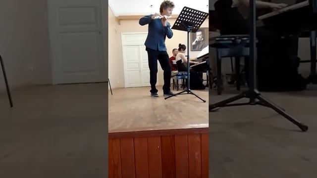 Gabriel Faure Fantasia for flute and piano смотреть онлайн