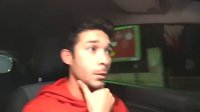 INSEGUIAMO UNA MACCHINA ROSSA E SCOPRIAMO DOVE CI PORTA... смотреть онлайн