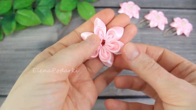 Вы ОБЯЗАТЕЛЬНО должны их УВИДЕТЬ, ведь они НЕВЕРОЯТНЫЕ / ЦВЕТЫ ИЗ ЛЕНТ смотреть онлайн