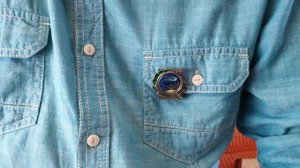 Значки СССР,  от сложного к простому исполнению , от эмали к краскам. Эмаль искусство на все времен