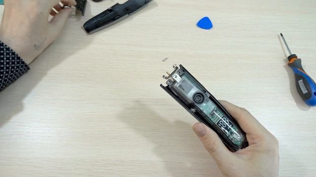 VGR V-072 Обзор и разбор аккумуляторной машинки для стрижки смотреть онлайн