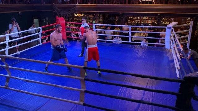 Лучший бой турнира: Азербайджанец Сулейманов Эльнур (Завоеватель) VS Армянина Рафи Хчояна смотреть онлайн