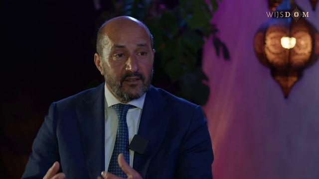 Koranverbranding Toelaten als Moslimburgemeester - Ahmed Marcouch | WijsDom смотреть онлайн