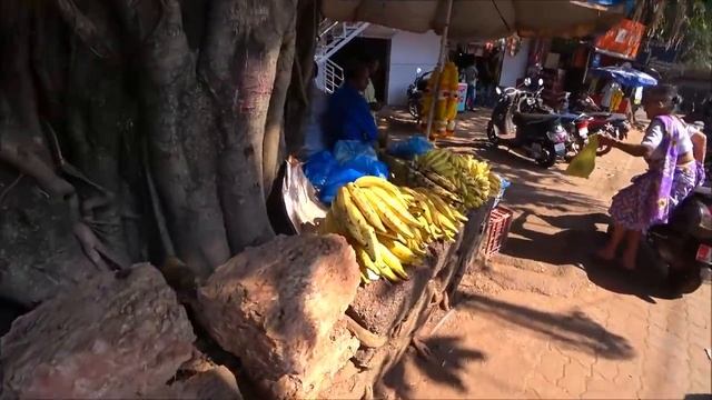 6. Прогулка по Арамболю. Идем в центр, что изменилось? Все ждут туристов... Гоа. Индия. смотреть онлайн