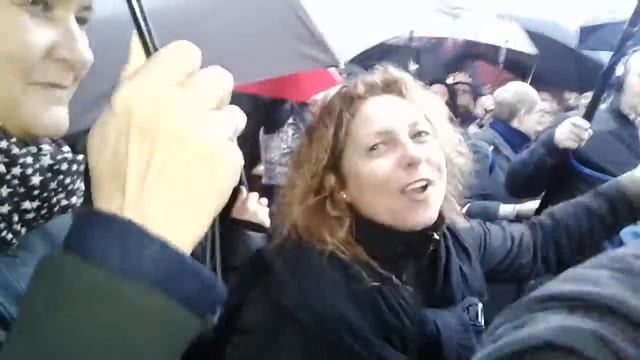 Протестующие варшавянки смотреть онлайн