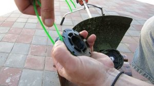 Как намотать Леску на косильную головку Мотокосы или Триммера / Замена Лески на Мотокосе