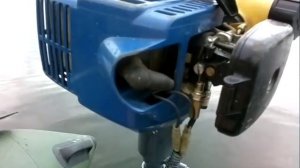 Лодочный мотор из газонокосилки Самодельный лодочный мотор из бензокосы газонокосилки триммера.