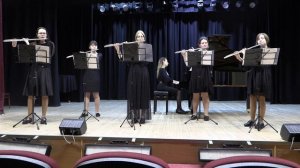 К Эван  ТЕМА» СНОВИДЕНИЯ» исполняет ансамбль флейт Quintus