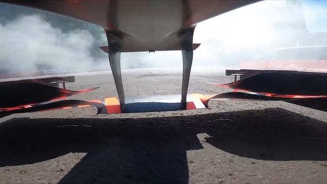 Red Bull Racing Hit The Streets Of Mexico City With Checo Perez смотреть онлайн