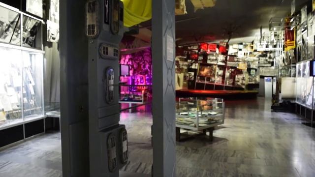 Winter In KIEV | The Ukrainian National Chornobyl Museum | J.M. смотреть онлайн