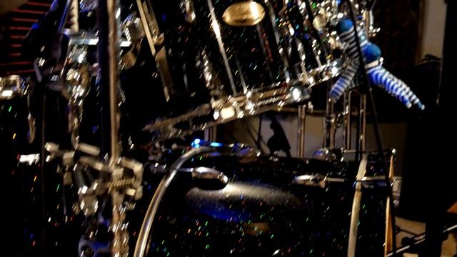 Pearl Drums Session Studio Select in Black Halo Glitter - Christian Cea смотреть онлайн