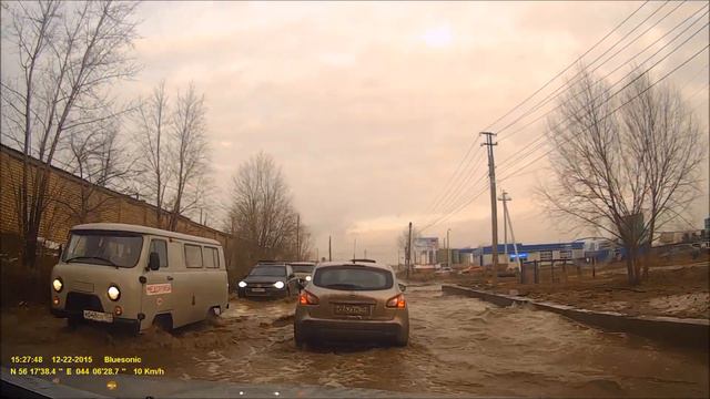 Дорога в Нижнем Новгороде регулярно затоплена смотреть онлайн