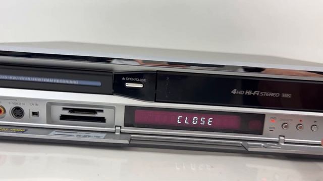 LG DVD Recorder & VCR Combo Model LRY-517 смотреть онлайн