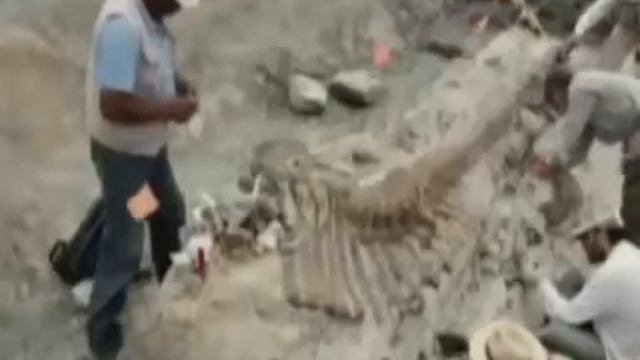 Странное дело - Гибель титанов смотреть онлайн