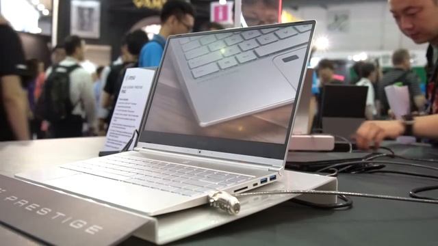 نظرة على حاسب الألترابوك MSI Prestige PS42 смотреть онлайн