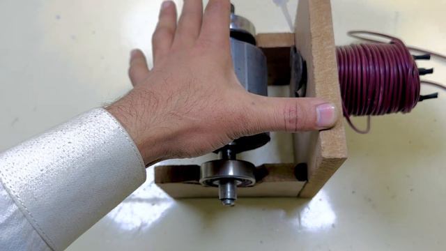 I turn super magnetic router into 220v 10000w electric generator смотреть онлайн