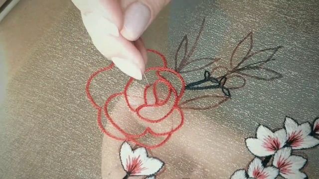 Вышивка крючком и гладью. От создания эскиза до стежков смотреть онлайн