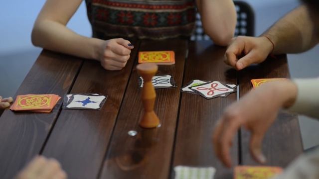 Вечера настольных игр в фотостудии ProfessionalFoto смотреть онлайн