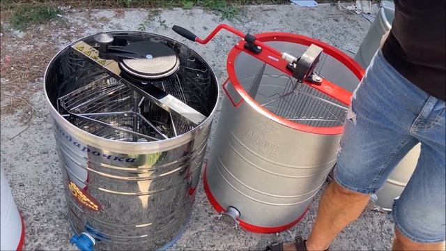 Выбор медогонки для откачки мёда. Как выбрать медогонку. Honey extractor смотреть онлайн
