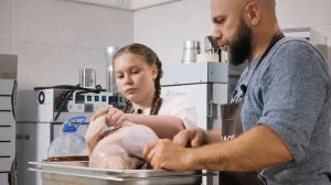 Индейка 10кг варено-копченая. Сравнимы ли индейка приготовленная в  гриле и индейка из термокамеры.