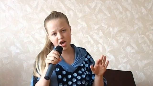 Виктория Петрик - You Are Not From Here.wmv