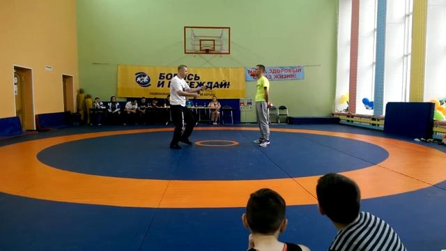 Показательное выступление на соревнованиях по вольной борьбе в ГБОУДО имени А. В. Косарева смотреть онлайн