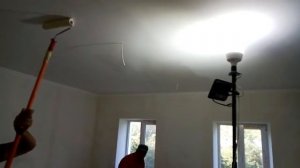 Красим потолки. Тонкости покраски потолка валиком