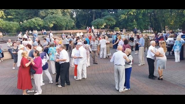 Подари Мне Лето, Своей Любимой Назови! смотреть онлайн