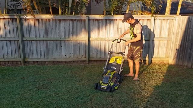 Reviewed Ryobi 36V 5.0Ah 18" Brushless Lawn Mower Kit смотреть онлайн