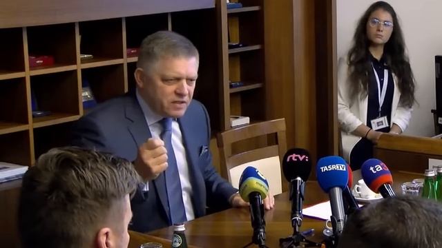 Dnes začína SLOVENSKÁ zahraničná politka BODKA! ??? смотреть онлайн