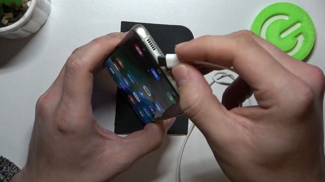 How to Connect Headphones on SAMSUNG Galaxy S21 FE – Plug In Headphones смотреть онлайн
