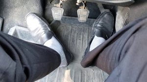 Как переключать передачи на Ладе Гранта, работа сцепления #учебнаяезда, #сцепление