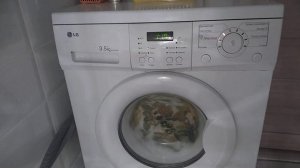 LG - стирка подушки на программе Синтетика 40°