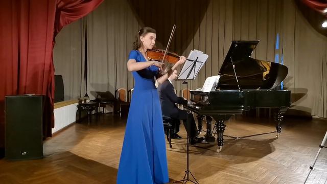 A. Kalinin and D. Rogacheva plays Beethoven violin sonata No. 5 "Spring" смотреть онлайн