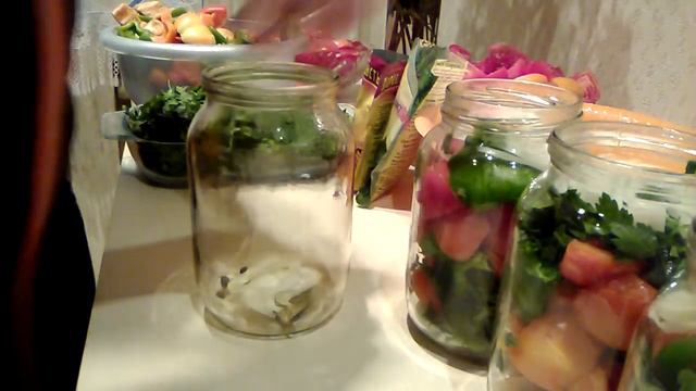 Очень вкусный салат на зиму из помидор -- деликатесный. смотреть онлайн